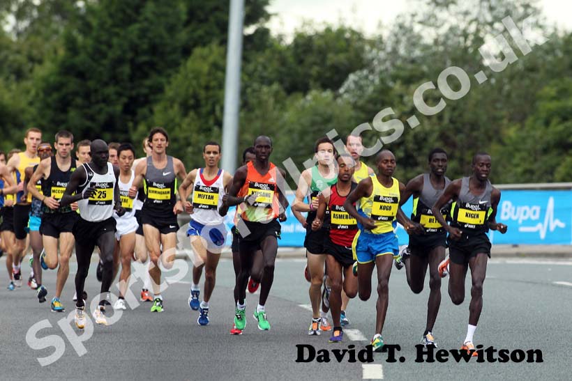 Soon after the start of the 2012 BUPA GNR.